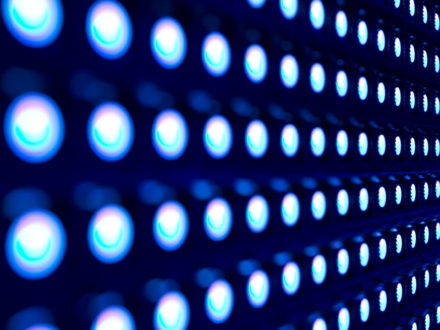 Insegne luminose a LED: quanto si risparmia davvero? – Dielle Building